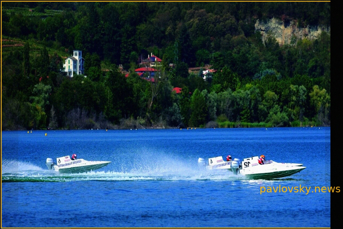Мотоспорт на воде: захватывающее шоу на Waterfestival в Вивероне