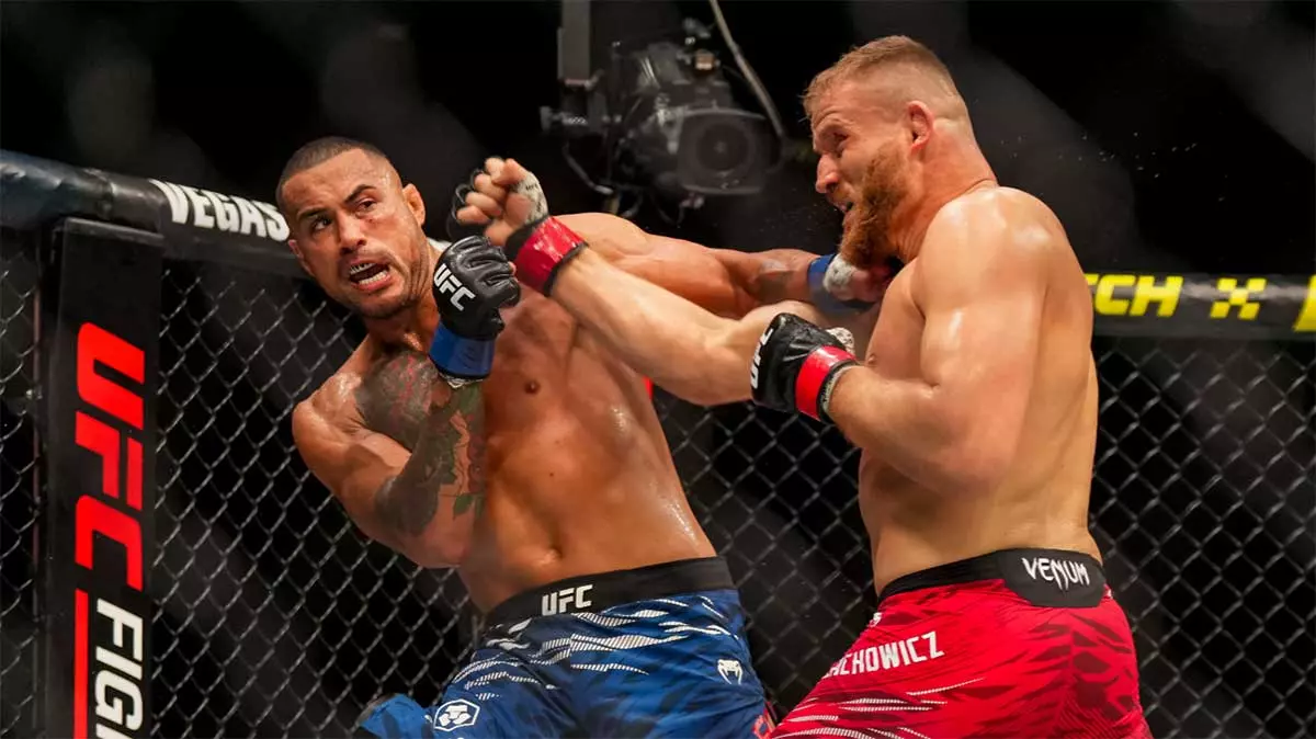 Preview Карлос Ульберг раскрывает свой неожиданный выбор соперника для титульного боя в преддверии реванша Магомеда Анкалаева и Алекса Перейры