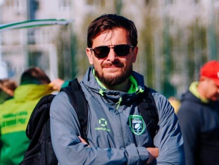 Степан Ефремов покидает пост главного тренера РК «Химик»